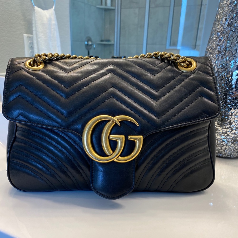 🔴SOLD🔴GUCCI GG Marmont Medium Shoulder Bag